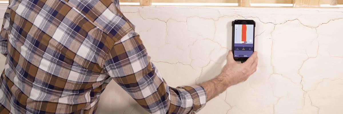How to Find Studs in the Wall Image